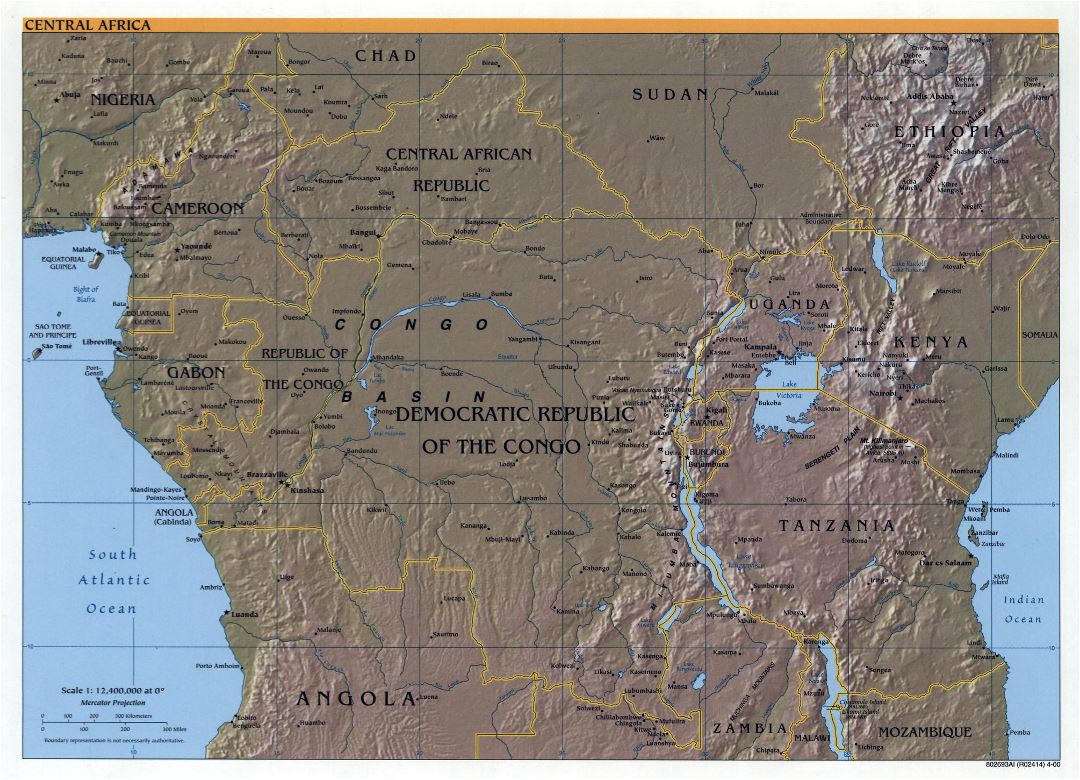 Большая детальная политическая карта Центральной Африки с рельефом и крупными городами - 2000