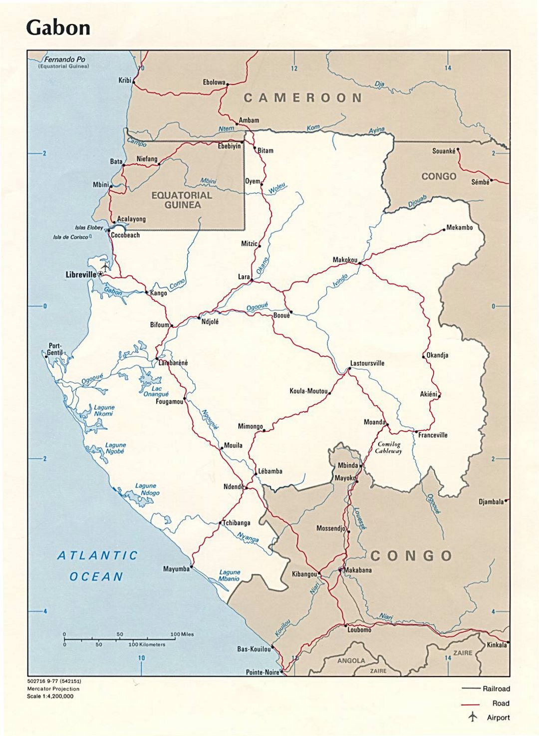 Большая политическая карта Габона с дорогами, железными дорогами, крупными городами и аэропортами - 1977