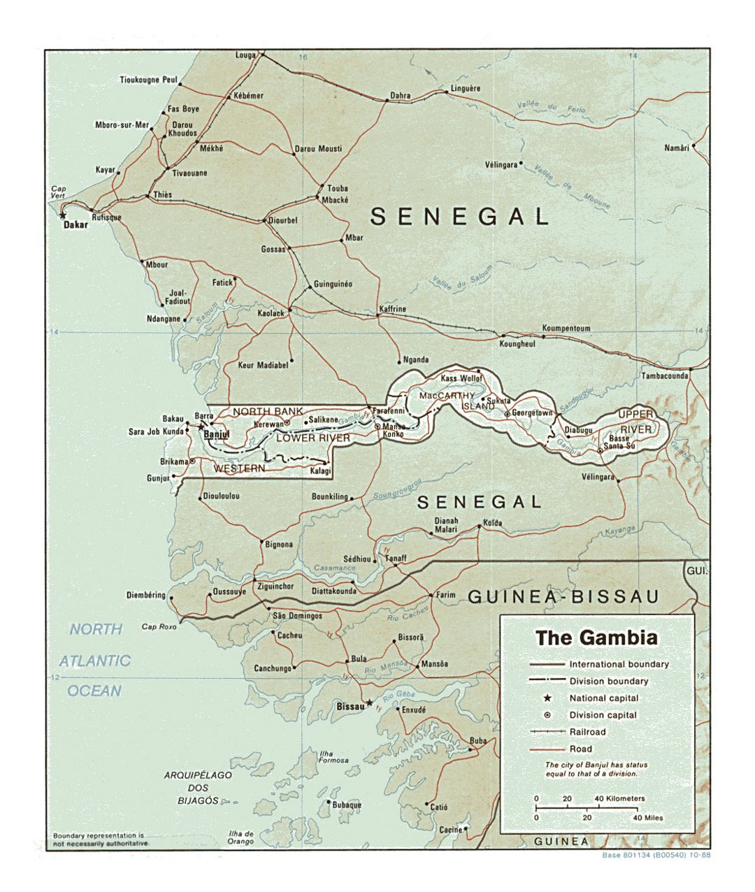 Детальная политическая и административная карта Гамбии с рельефом, дорогами, железными дорогами и крупными городами - 1988