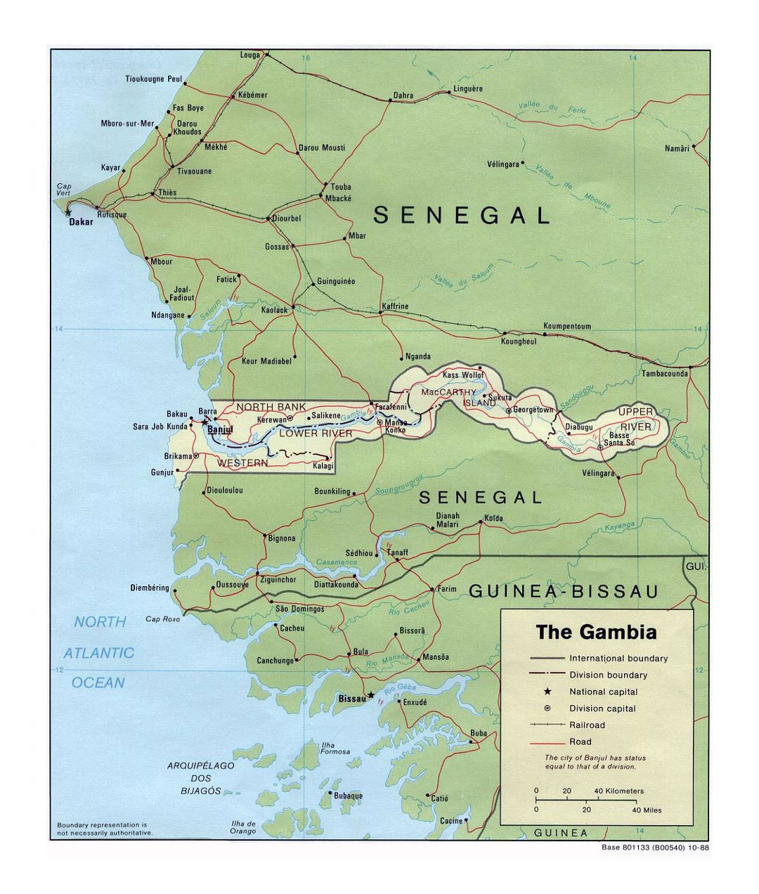 Детальная политическая и административная карта Гамбии с дорогами, железными дорогами и крупными городами - 1988