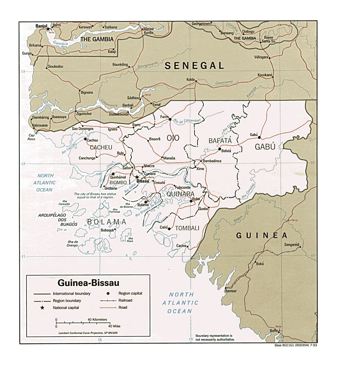 Детальная политическая и административная карта Гвинеи-Бисау с дорогами, железными дорогами и крупными городами - 1993