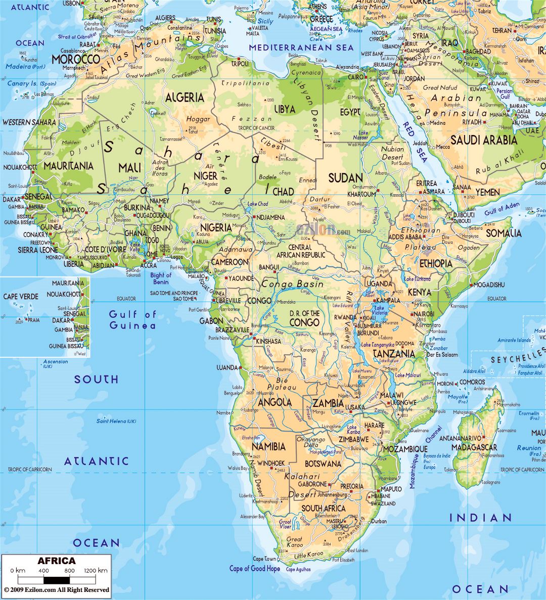 Большая физическая карта Африки с крупными автодорогами, столицами стран и крупными городами