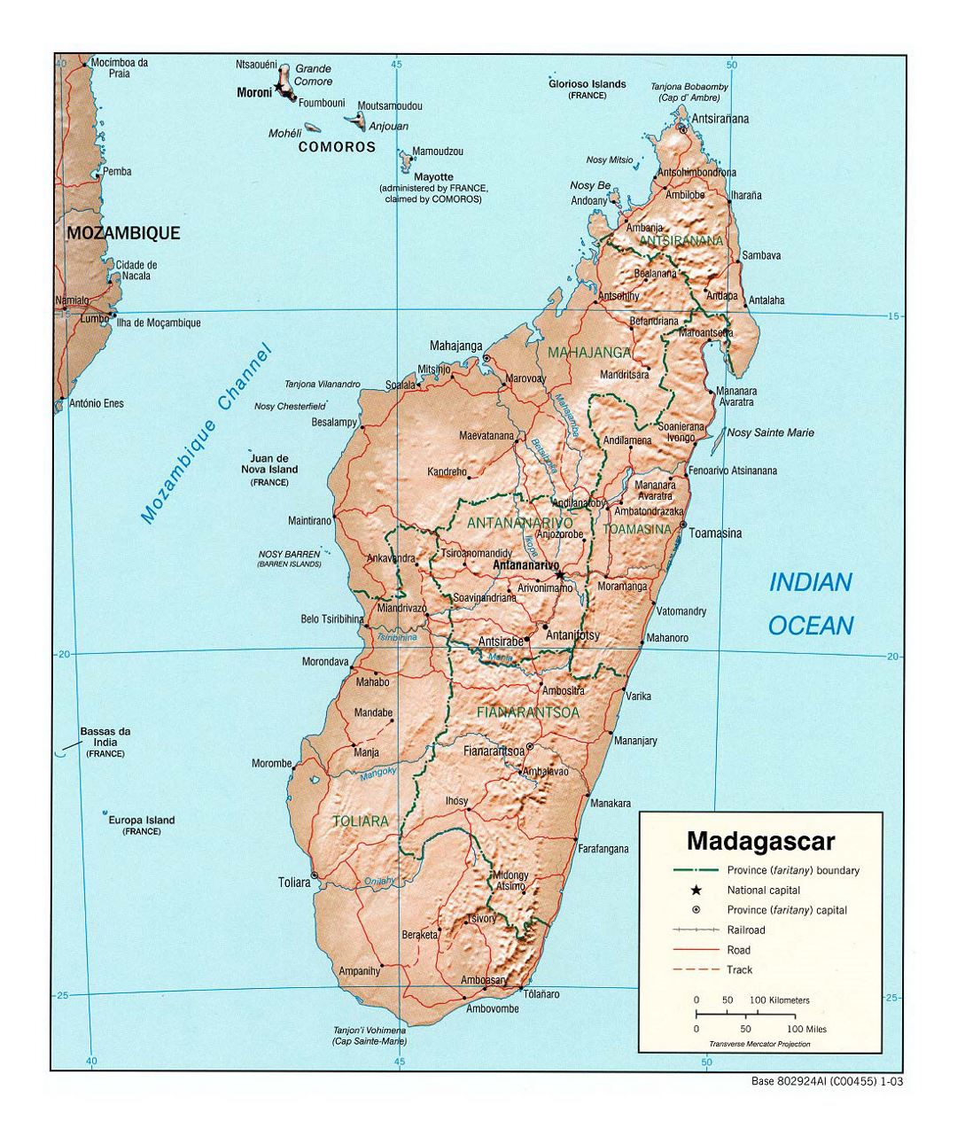 Детальная политическая и административная карта Мадагаскара с рельефом, дорогами, железными дорогами и крупными городами - 2003
