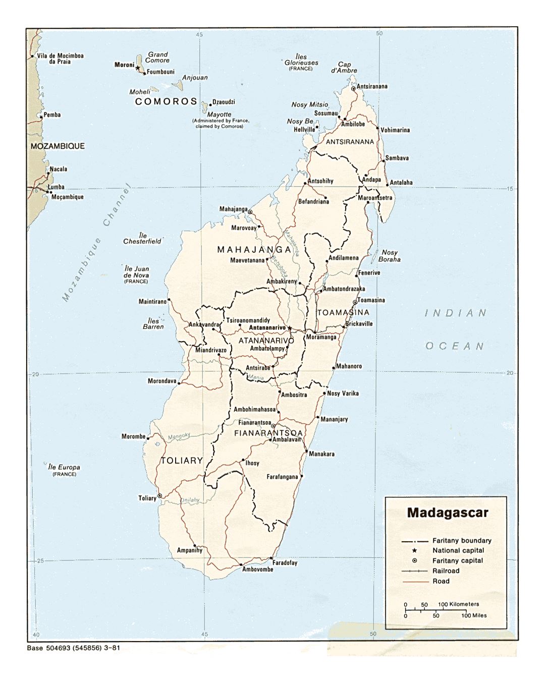 Детальная политическая и административная карта Мадагаскара с дорогами, железными дорогами и крупными городами - 1981