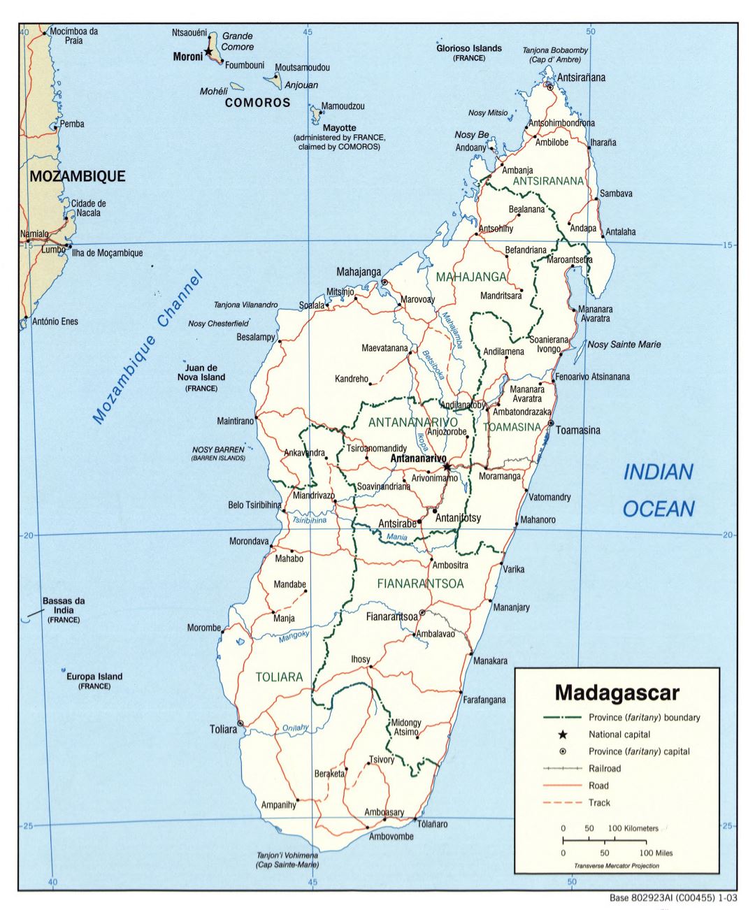 Большая политическая и административная карта Мадагаскара с дорогами, железными дорогами и городами - 2003