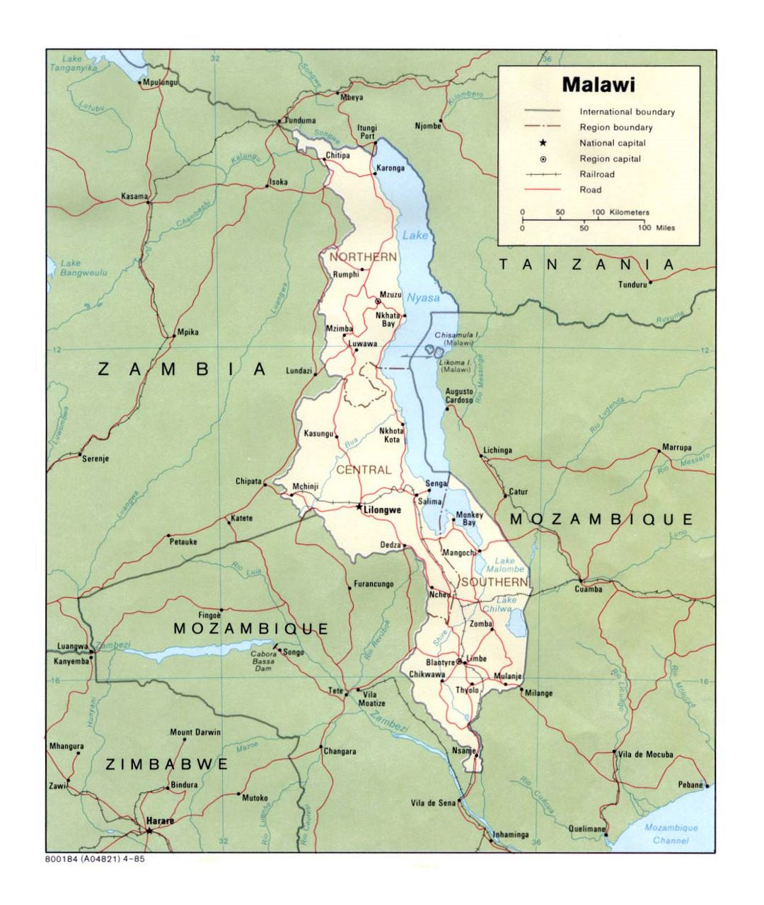 Детальная политическая и административная карта Малави с дорогами, железными дорогами и крупными городами - 1985