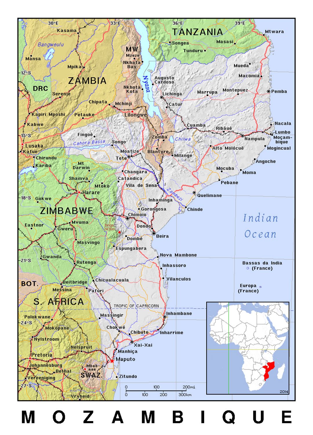 Детальная политическая карта Мозамбика с рельефом