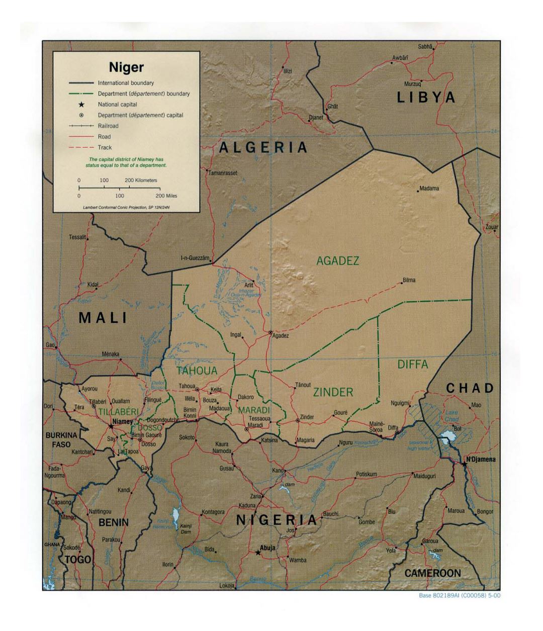 Детальная политическая и административная карта Нигера с рельефом, дорогами, железными дорогами и крупными городами - 2000