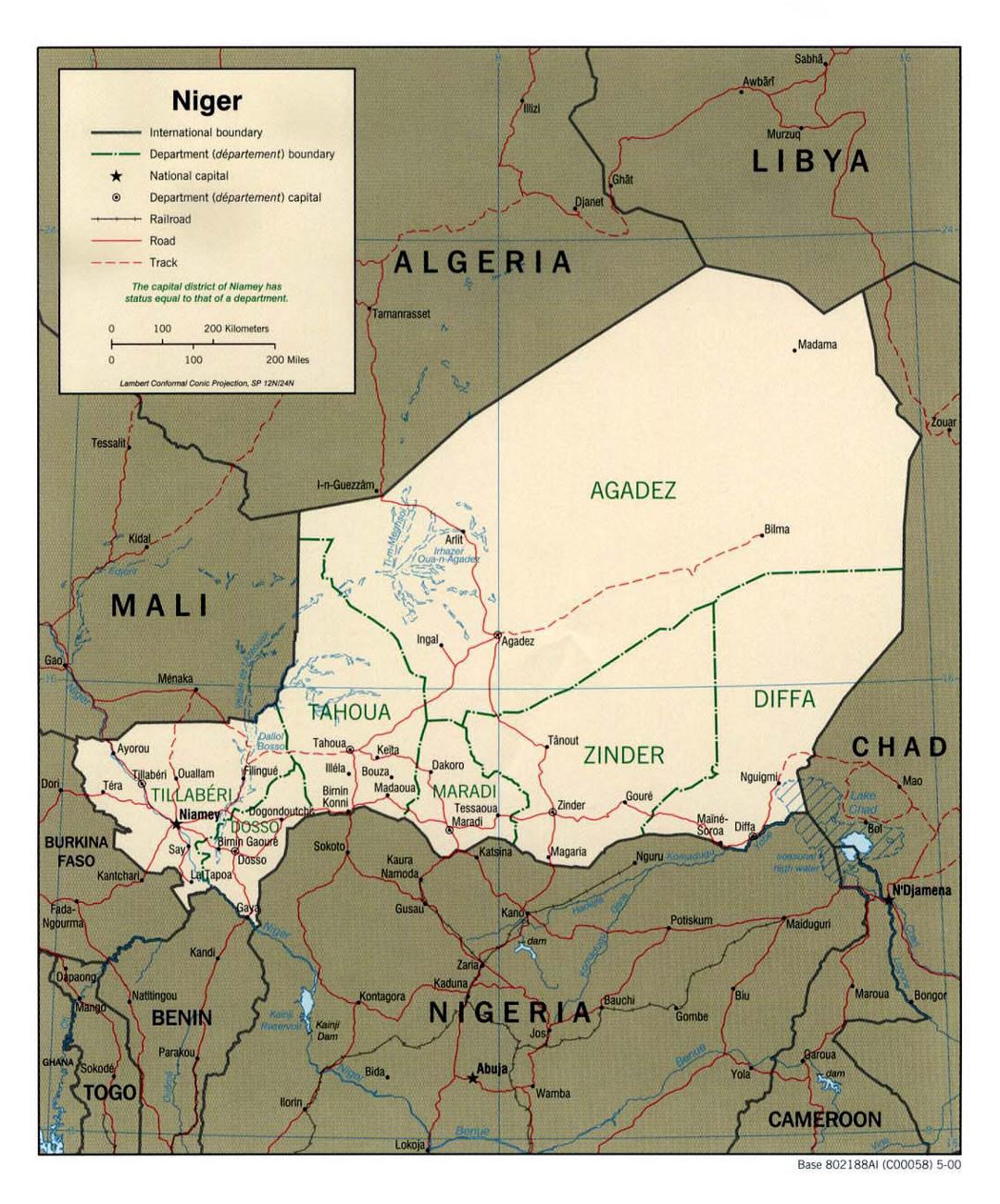 Детальная политическая и административная карта Нигера с дорогами, железными дорогами и крупными городами - 2000