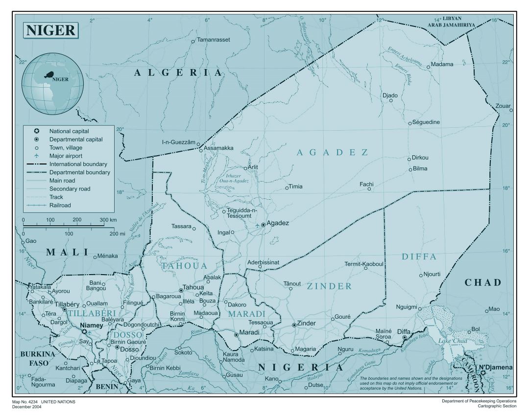 Большая детальная политическая и административная карта Нигера со всеми дорогами, железными дорогами, городами и аэропортами