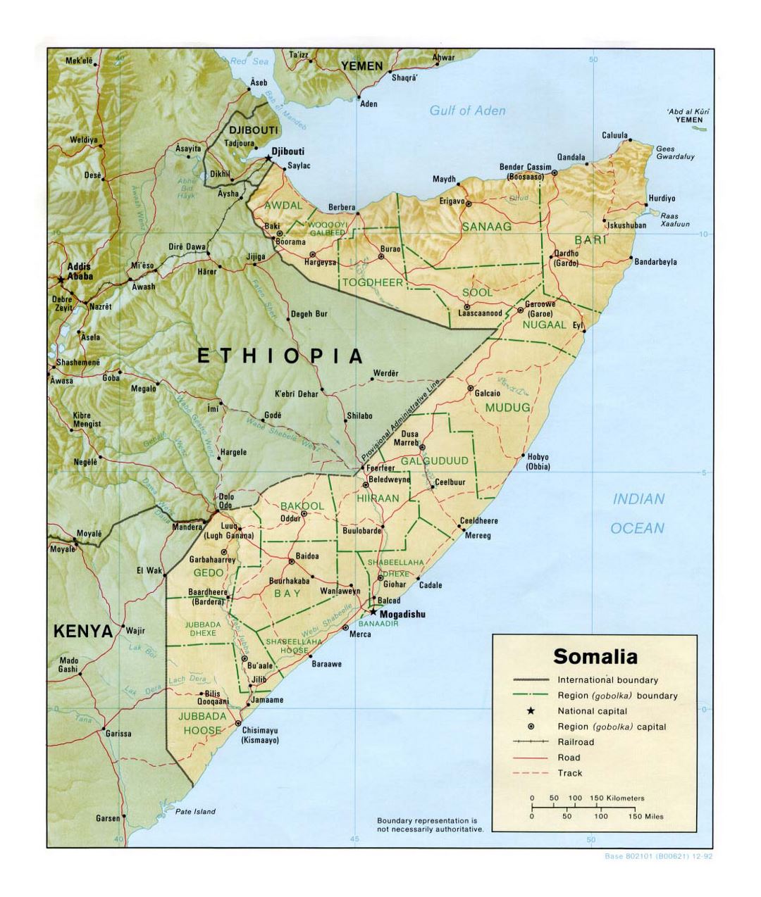 Детальная политическая и административная карта Сомали с рельефом, дорогами, железныеми дорогами и крупными городами - 1992