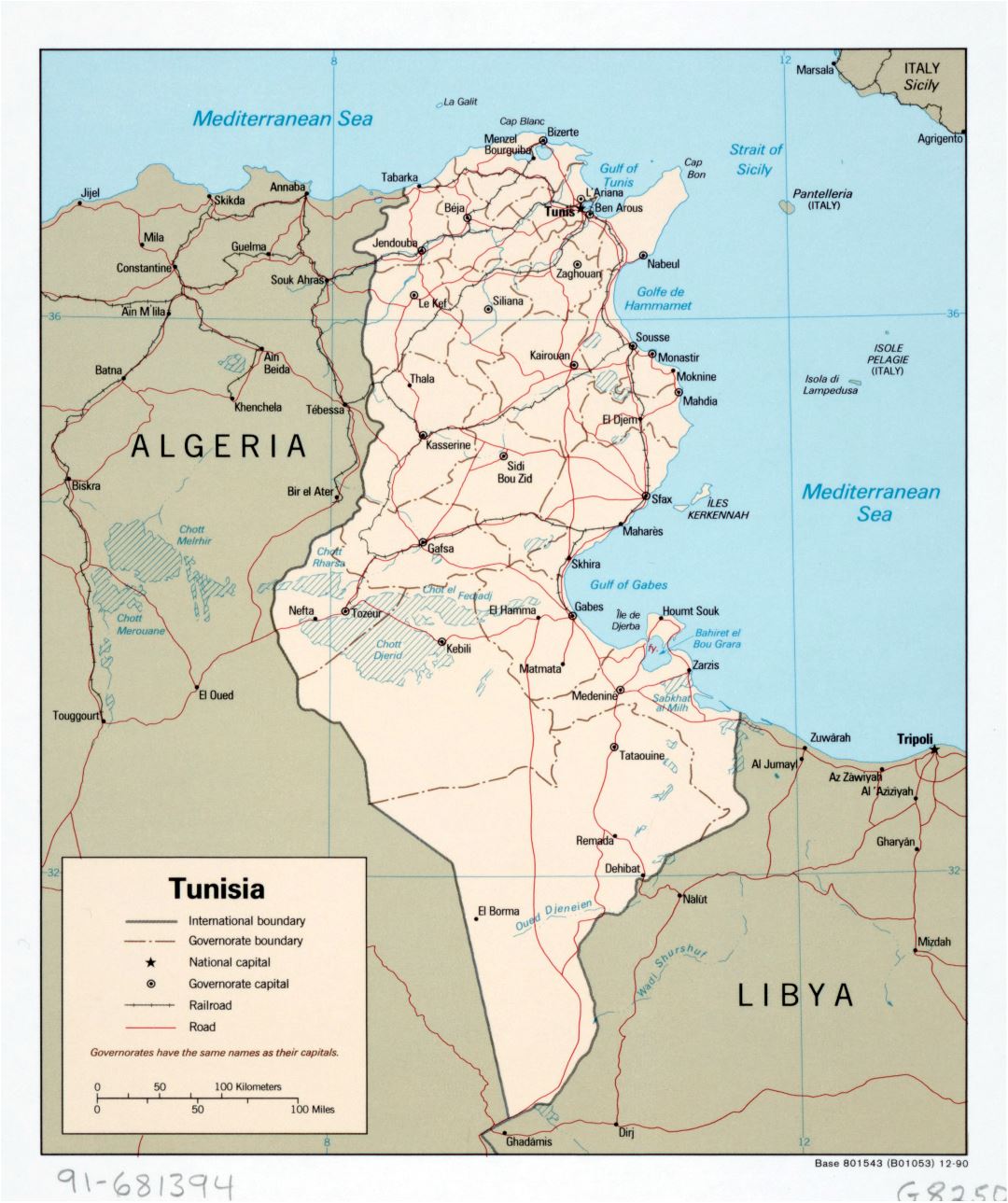 Большая детальная политическая и административная карта Туниса с дорогами, железными дорогами и крупными городами - 1990