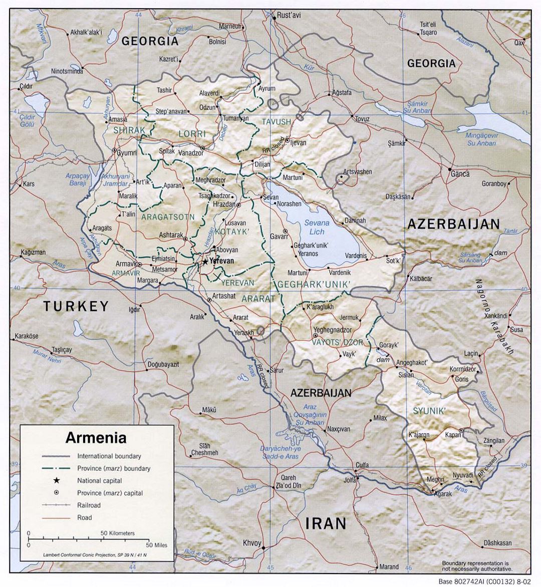 Детальная политическая и административная карта Армении с рельефом, дорогами и городами - 2002