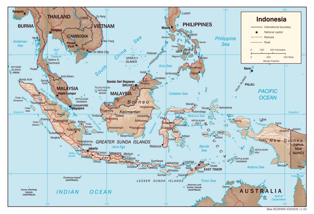 Большая детальная политическая карта Индонезии с рельефом, дорогами и крупными городами - 2002