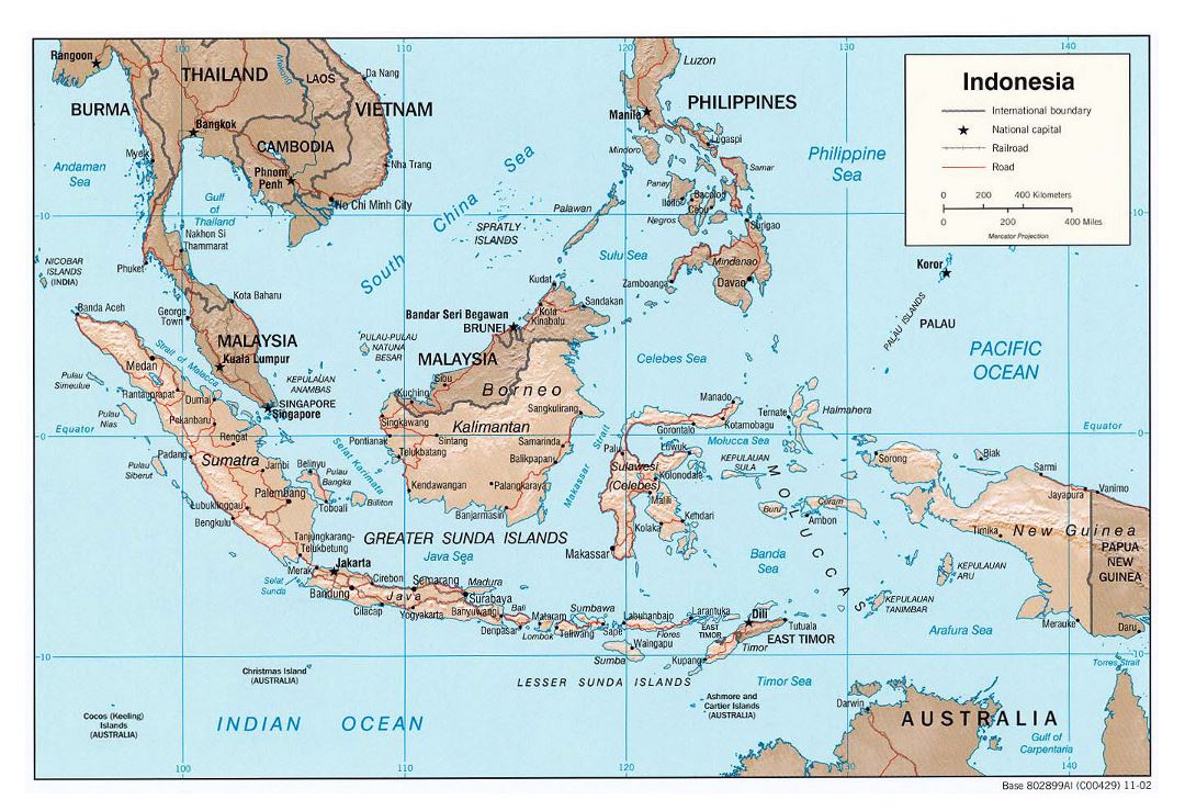 Большая политическая карта Индонезии с рельефом, дорогами и крупными городами - 2002