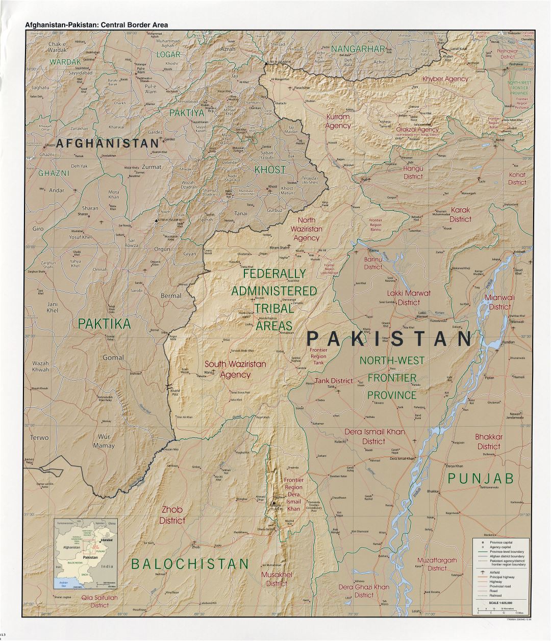 Большая детальная карта центральной границы Афганистана и Пакистана с рельефом и другими пометками - 2008