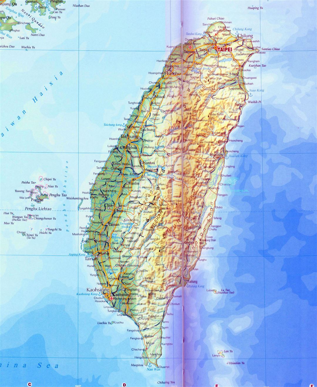 Большая детальная карта дорог Тайваня с рельефом, всеми городами и другими пометками