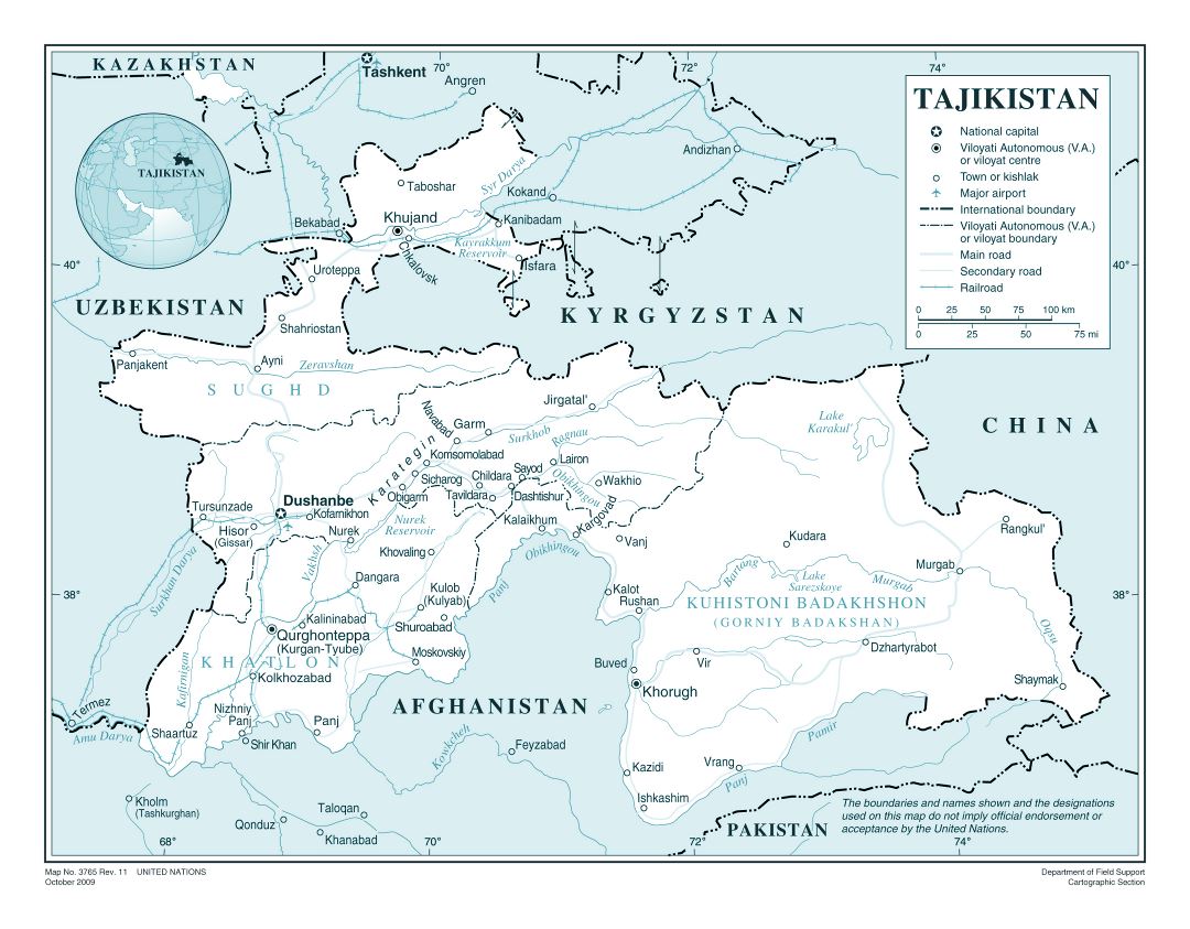 Большая детаьная политическая и административная карта Таджикистана с дорогами, железными дорогами, всеми городами и аэропортами