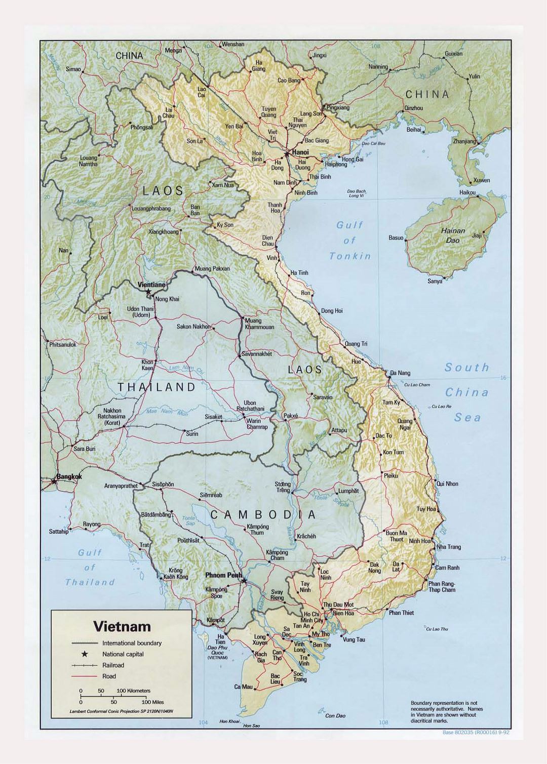 Детальная политическая карта Вьетнама с рельефом, дорогами, железными дорогами и крупными городами - 1992