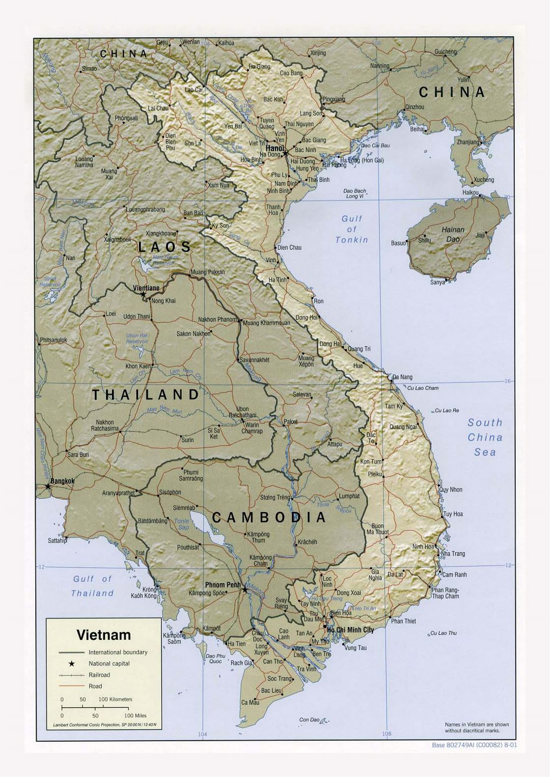 Детальная политическая карта Вьетнама с рельефом, дорогами, железными дорогами и крупными городами - 2001