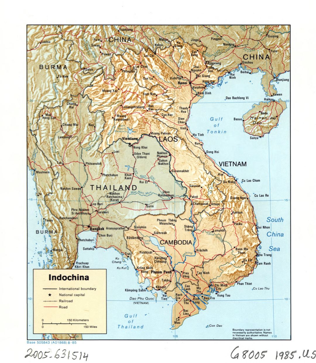 Большая детальная политическая карта Индокитая с рельефом, дорогами, железными дорогами и крупными городами - 1985