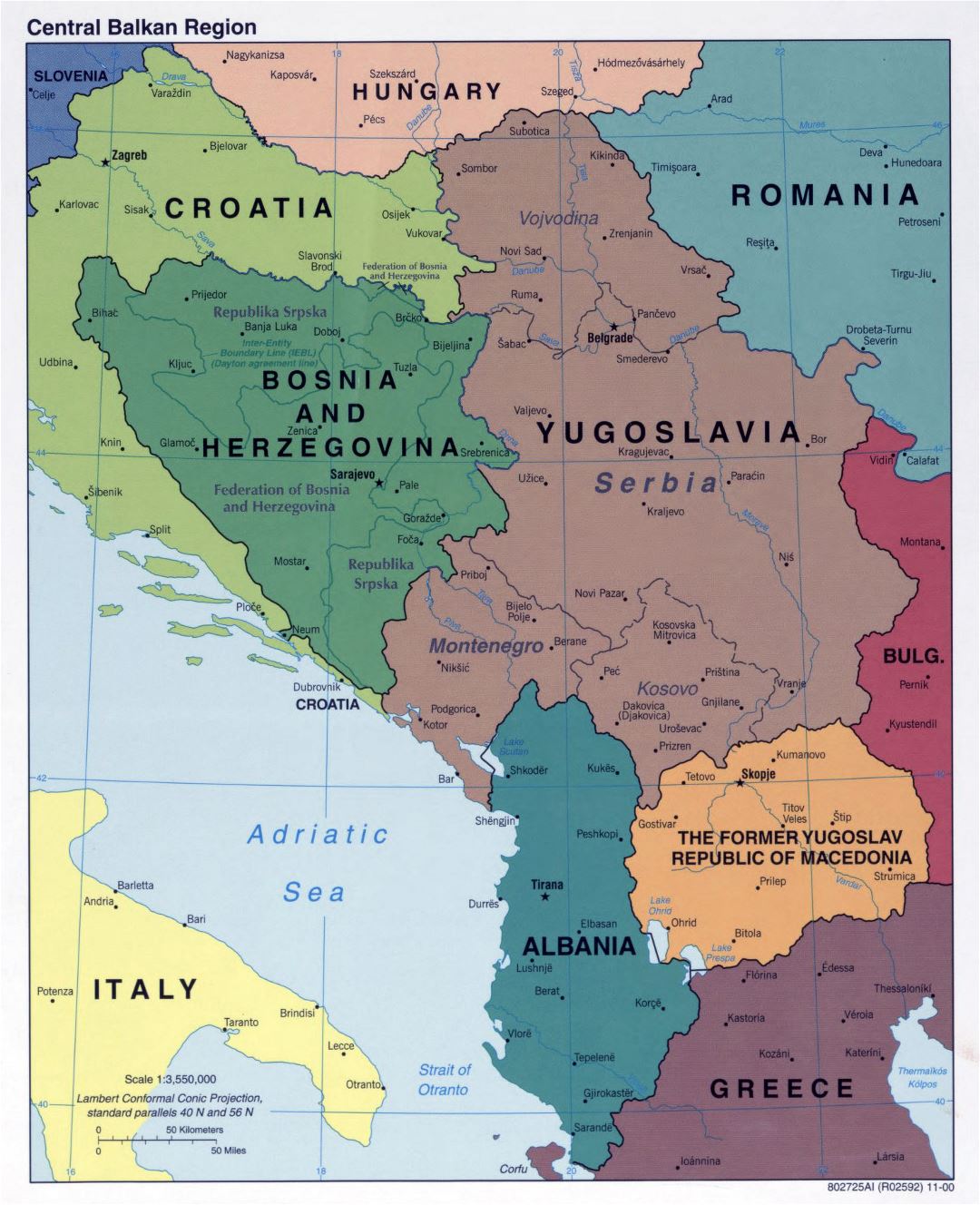 Большая детальная политическая карта Центральных Балкан с крупными городами - 2000