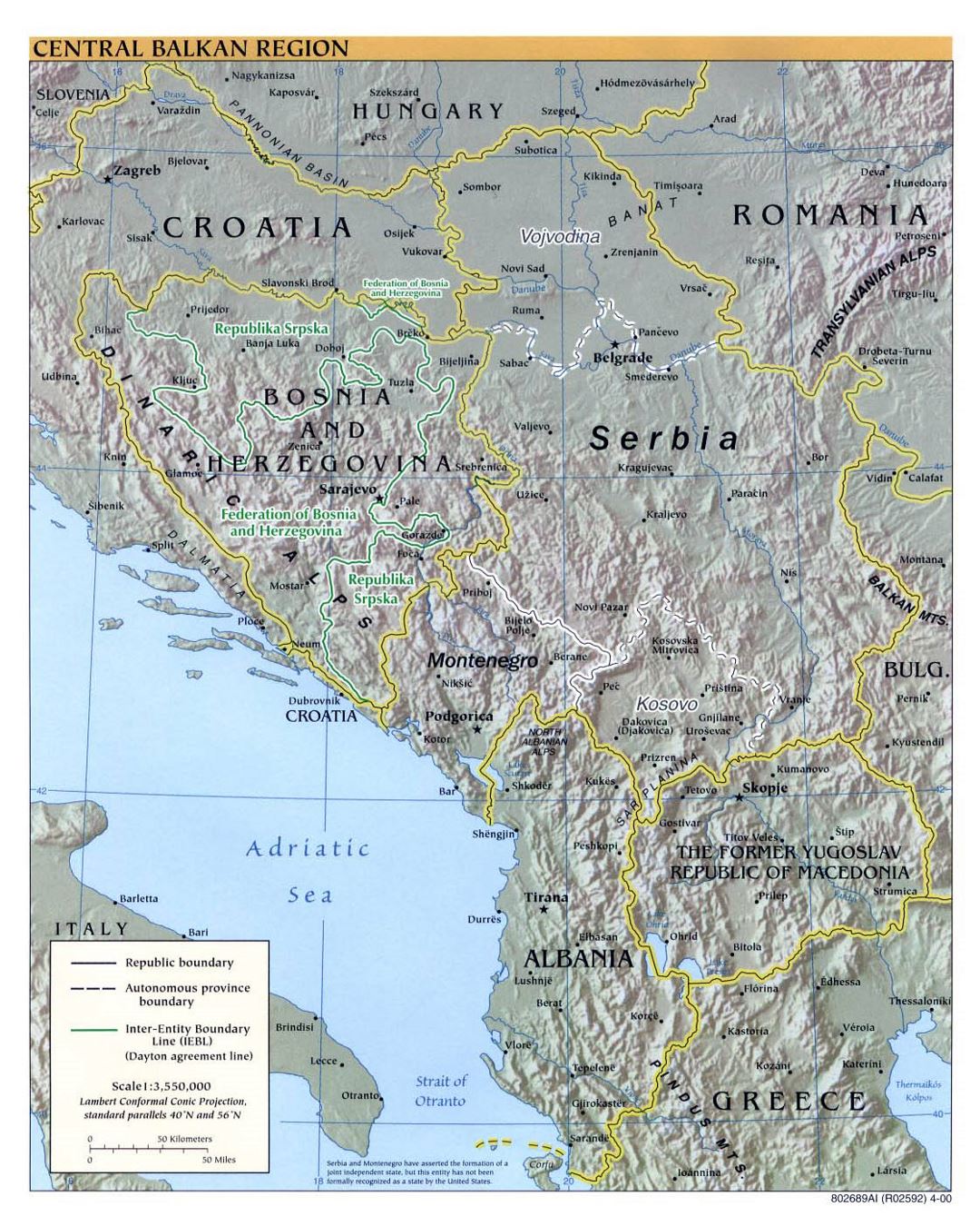 Большая политическая карта Центральных Балкан с рельефом и городами - 2000