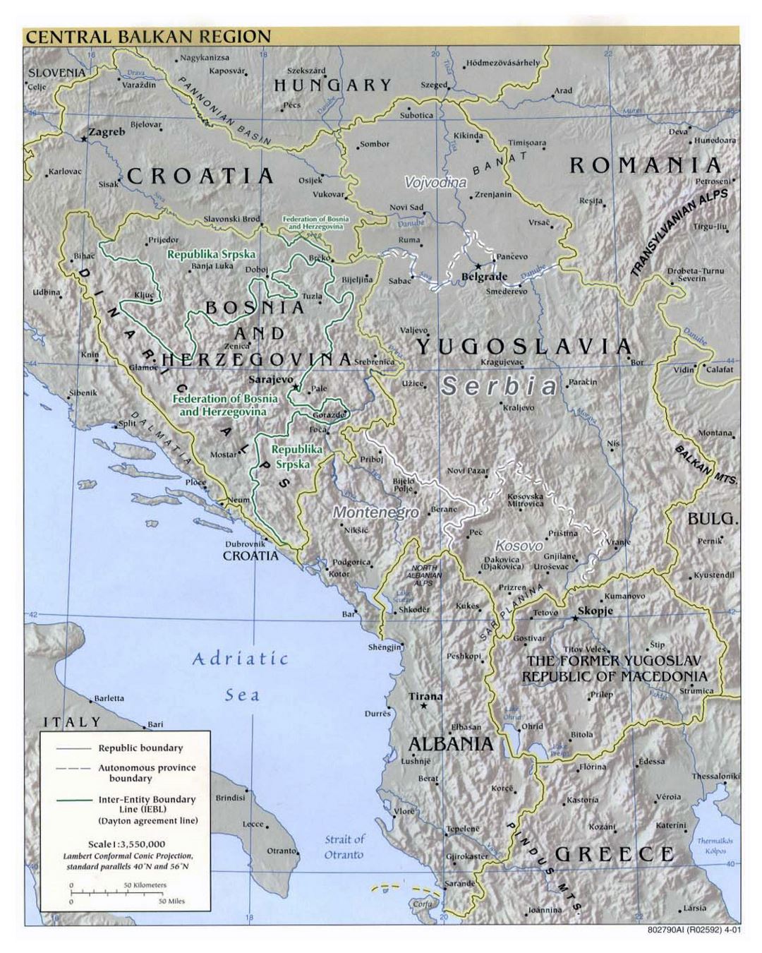 Большая политическая карта Центральных Балкан с рельефом и крупными городами - 2001