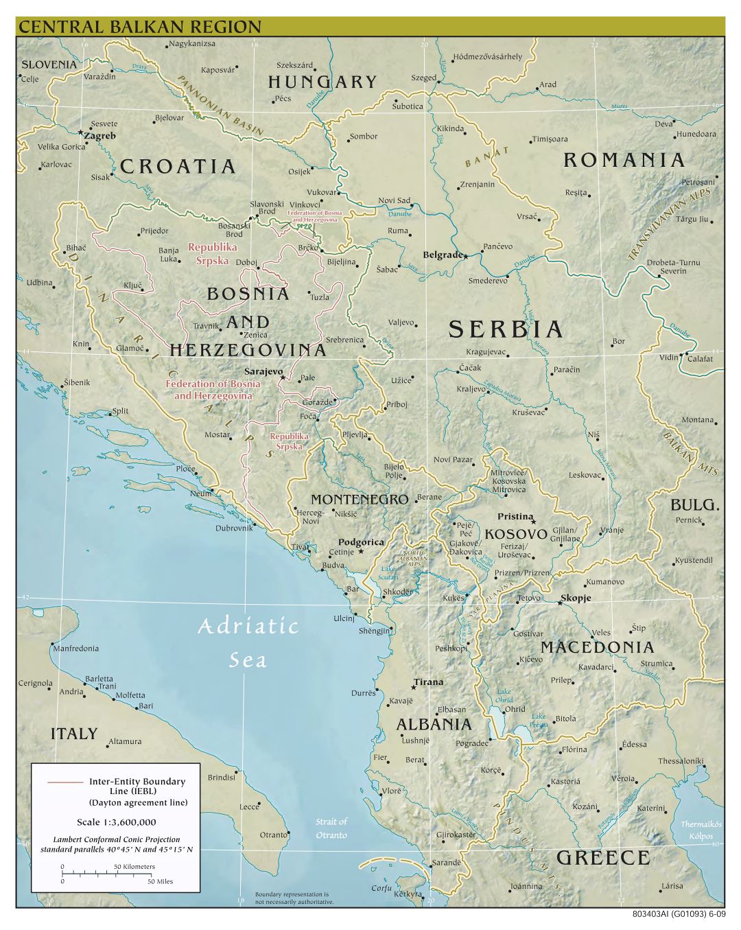 Крупномасштабная политическая карта Центральных Балкан с рельефом, главными дорогами и крупными городами - 2009