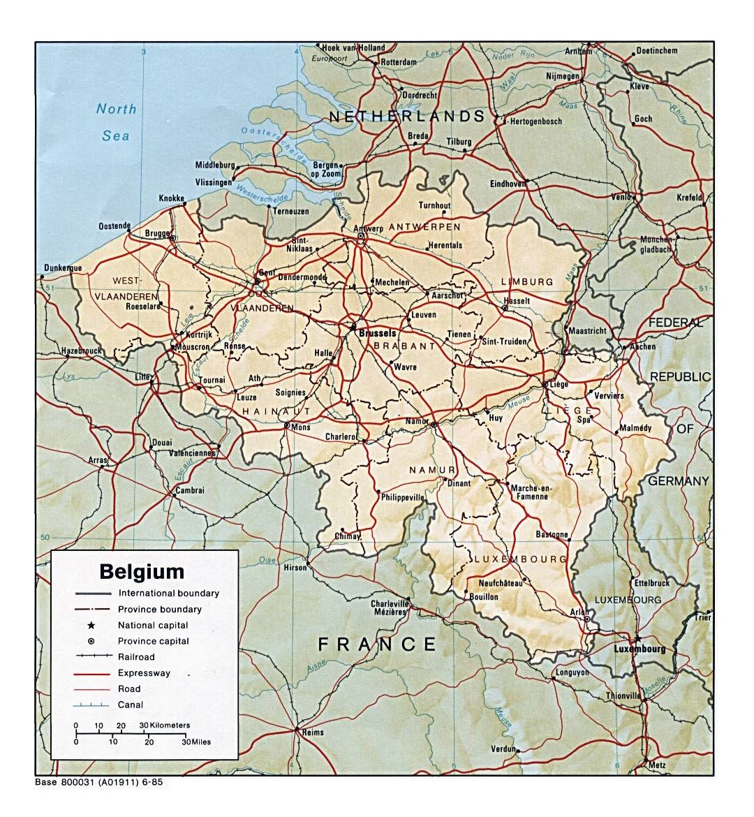 Подробная политическая и административная карта Бельгии с рельефом, дорогами и крупными городами - 1985