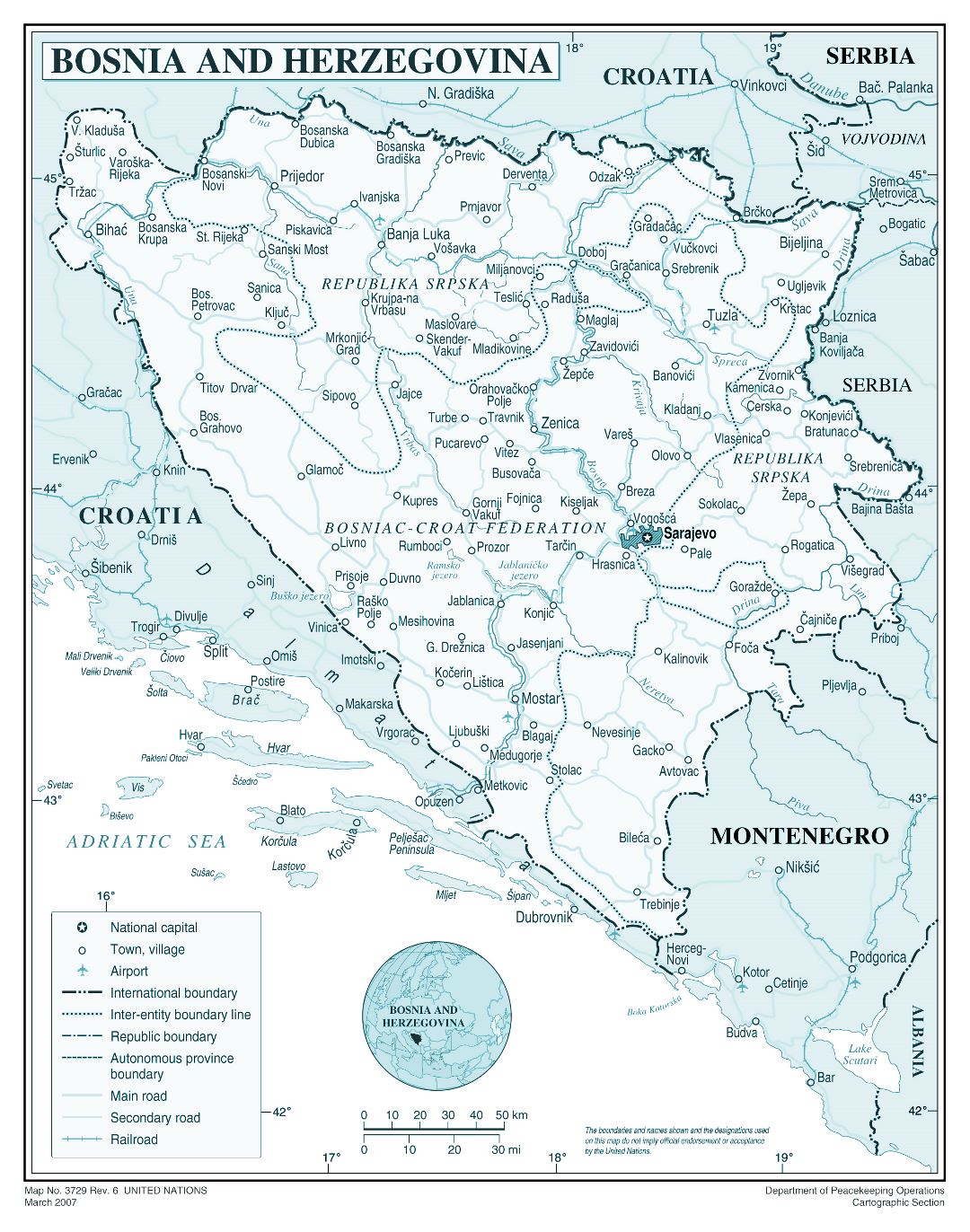 Большая детальная политическая и административная карта Боснии и Герцеговины с дорогами, городами и аэропортами