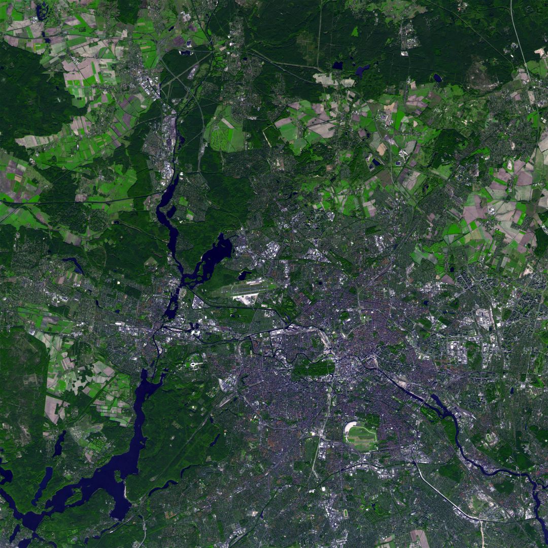 Большой детальный спутниковый снимок Берлина - 2005