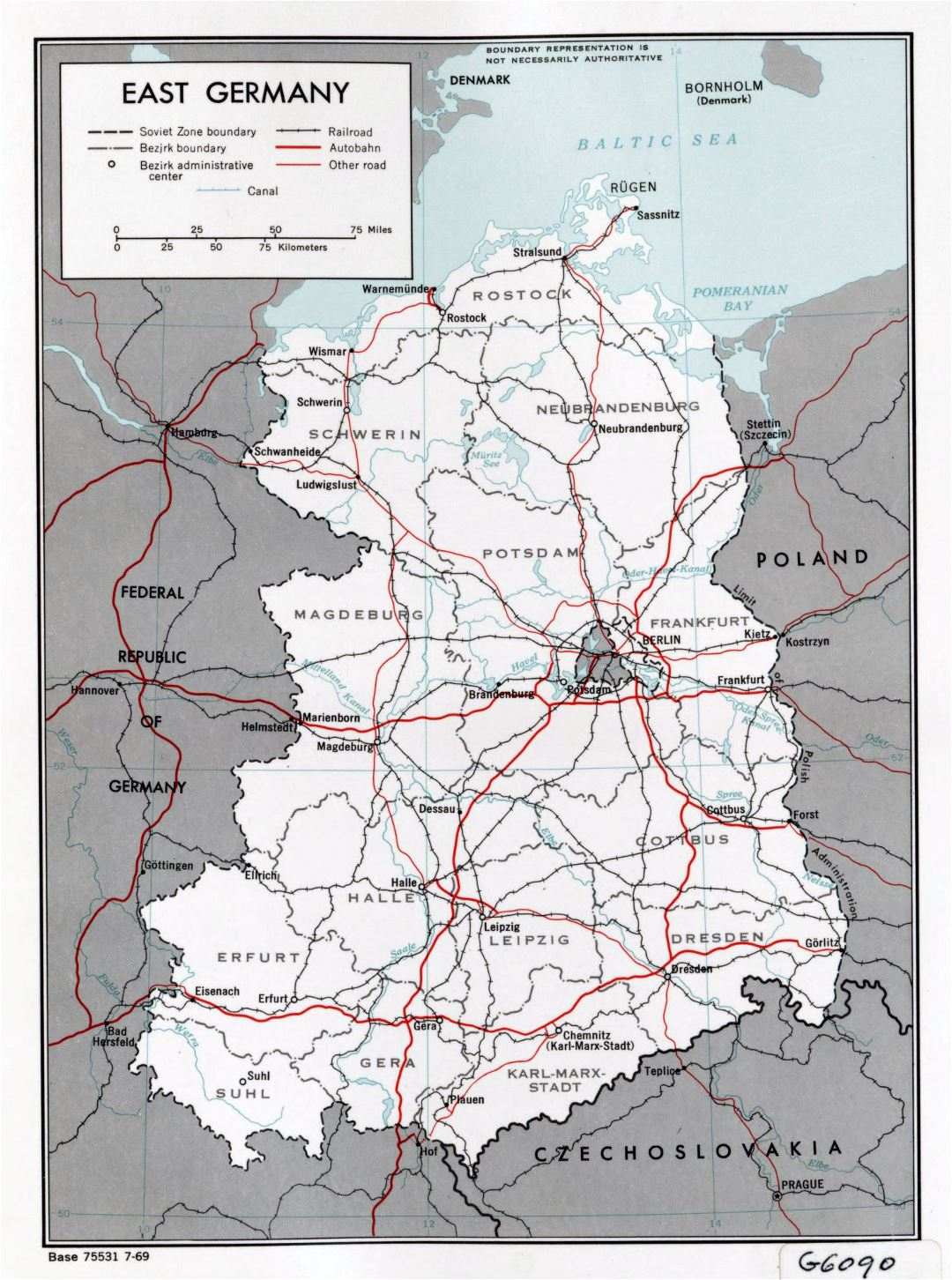 Большая политическая и административная карта Восточной Германии с дорогами, железными дорогами и крупными городами - 1969