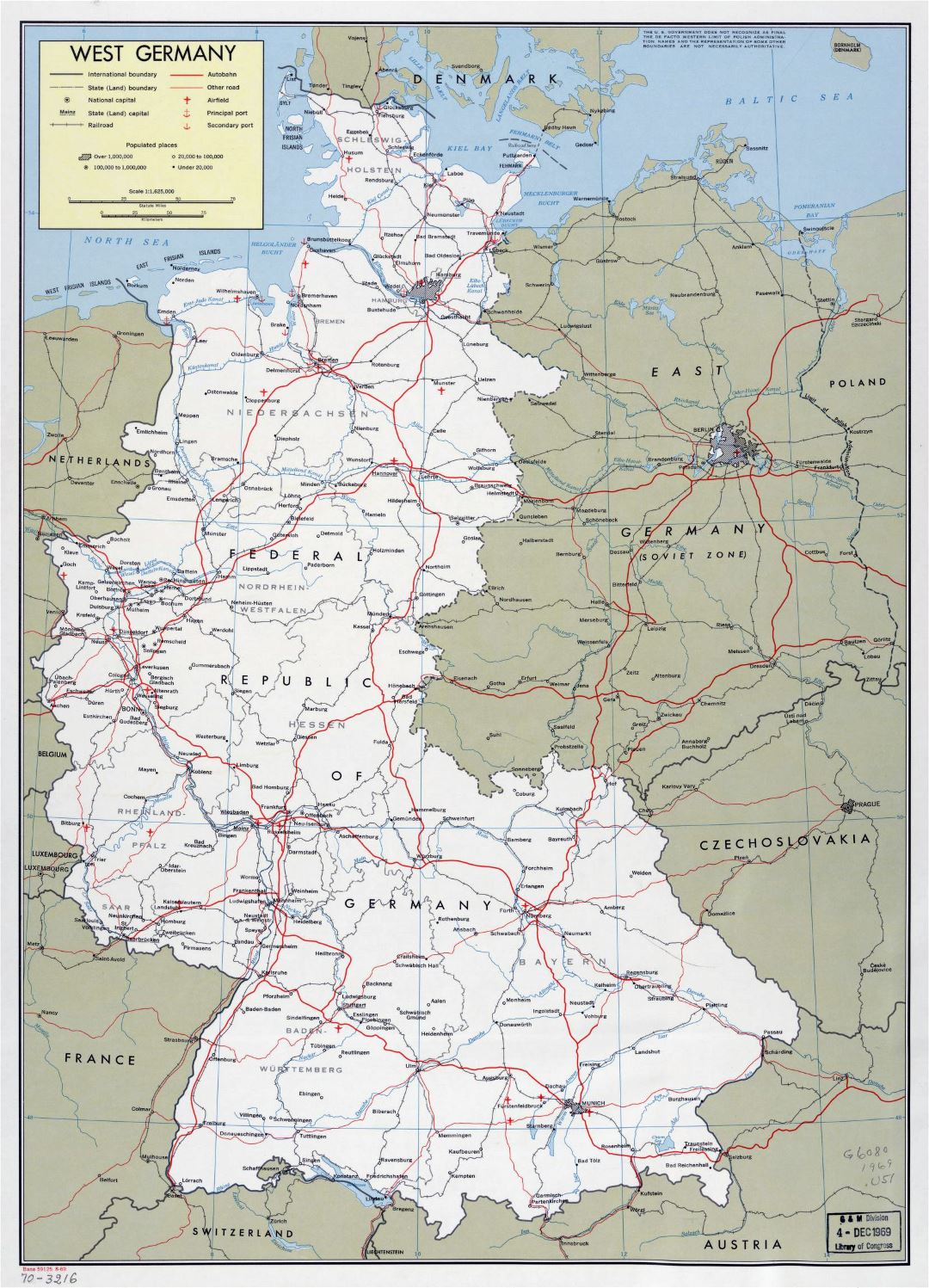 Большая политическая и административная карта Западной Германии с дорогами, железными дорогами, аэропортами, портами и крупными городами - 1969