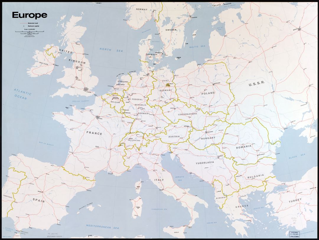Крупномасштабная старая политическая карта Европы - 1973