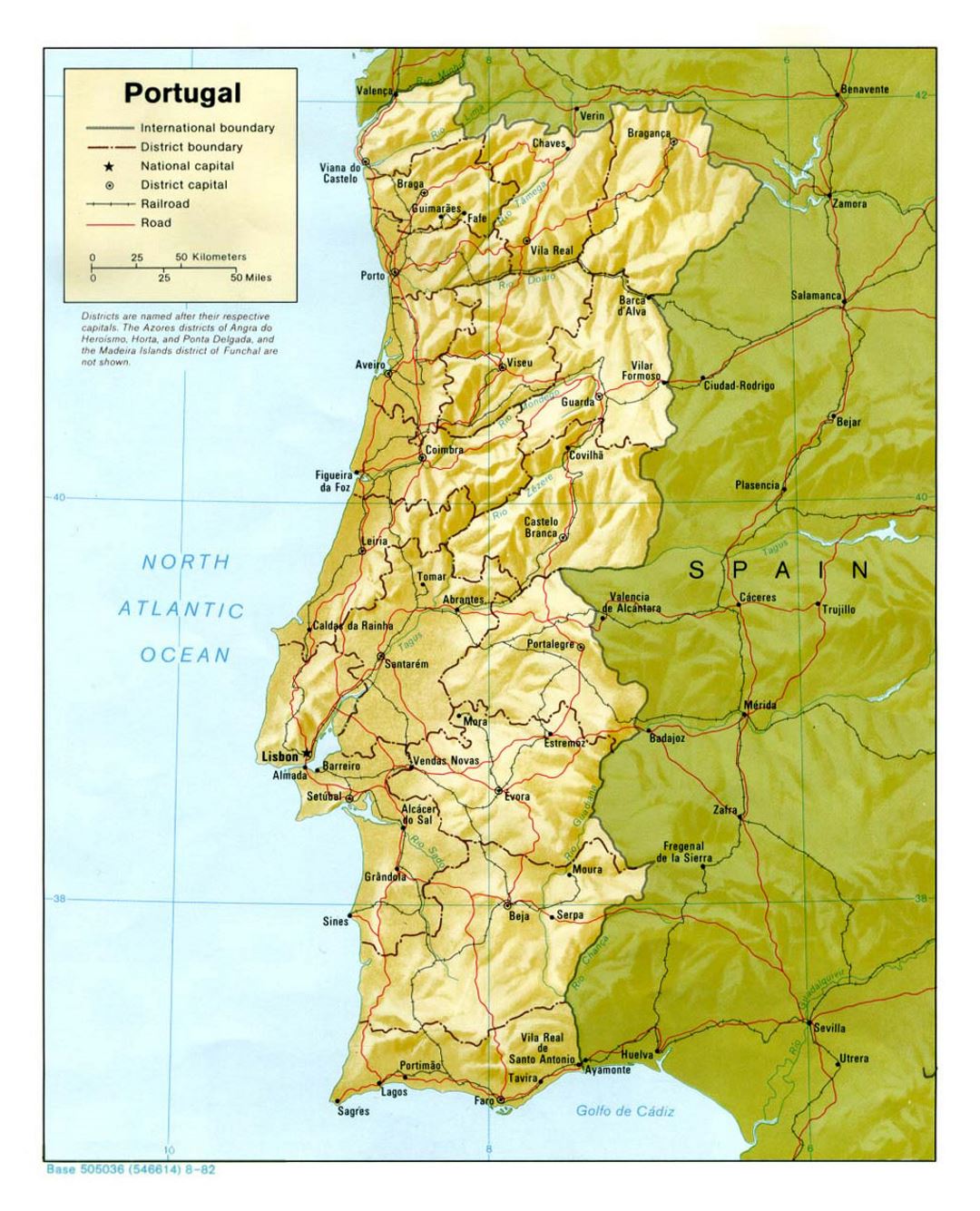 Детальная политическая и административная карта Португалии с рельефом, дорогами и крупными городами - 1982