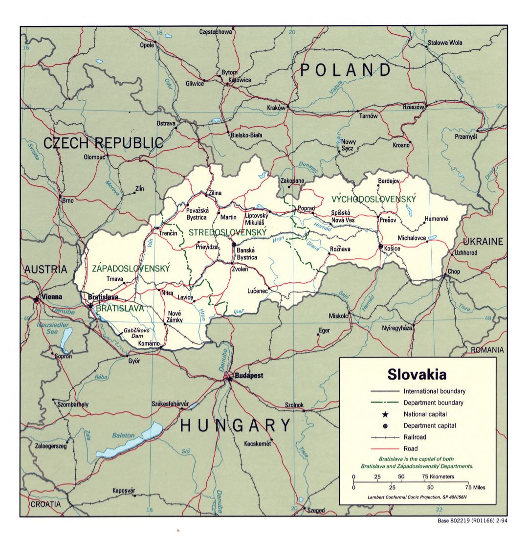 Большая детальная политическая и административная карта Словакии с дорогами, железными дорогами и крупными городами - 1994