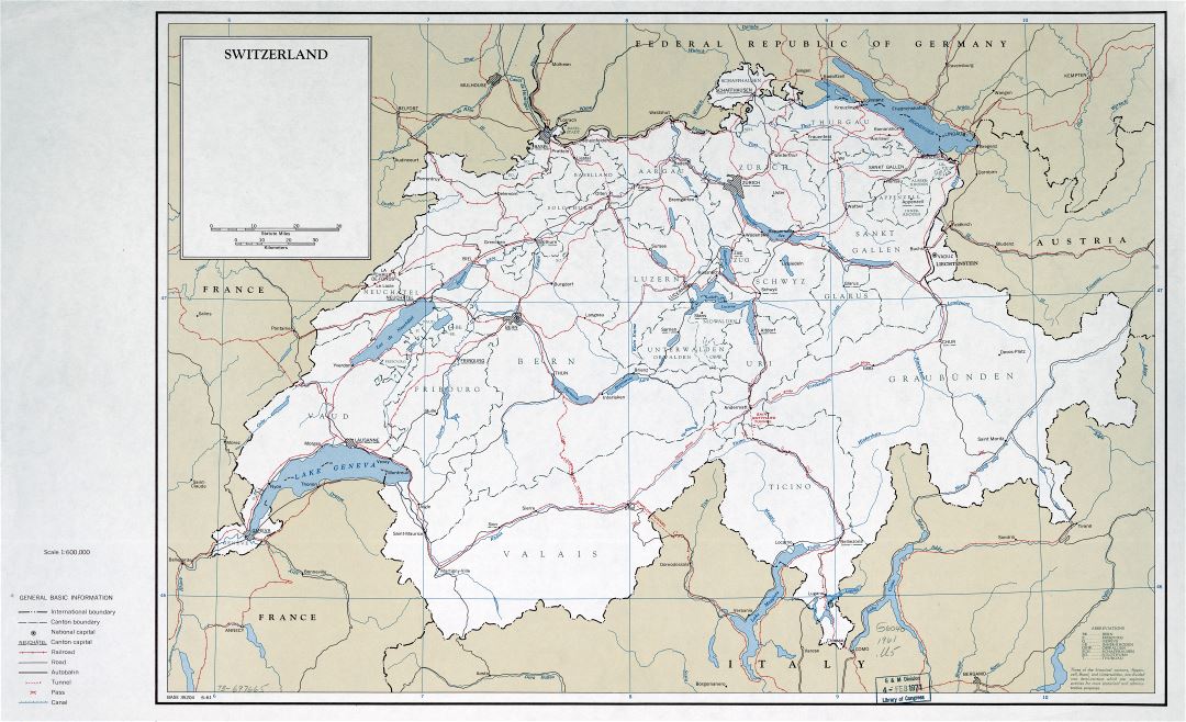 Крупномасштабная политическая и административная карта Швейцарии с автодорогами и крупными городами - 1961