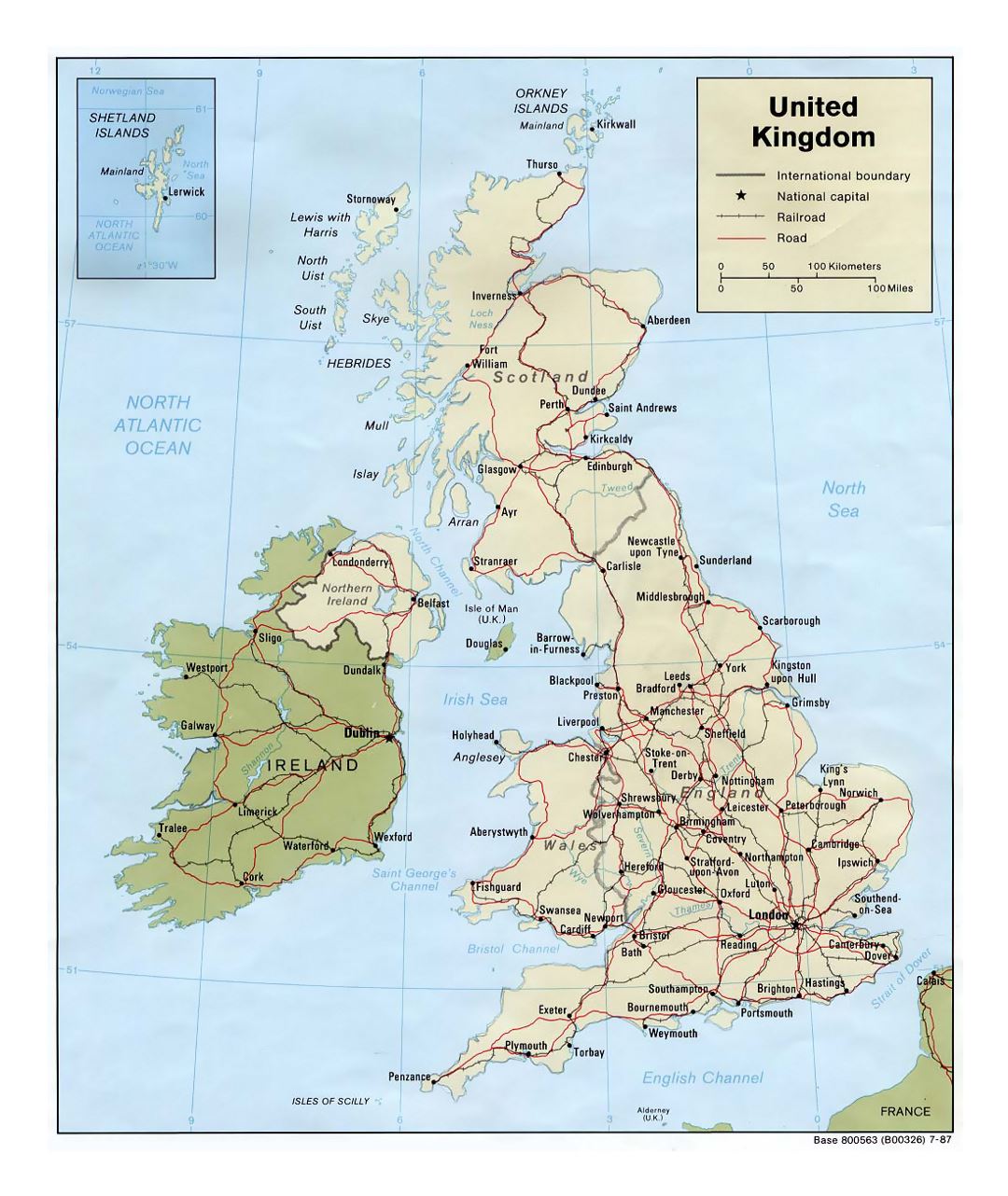 Детальная политическая карта Соединенного Королевства с дорогами, железными дорогами и крупными городами - 1987
