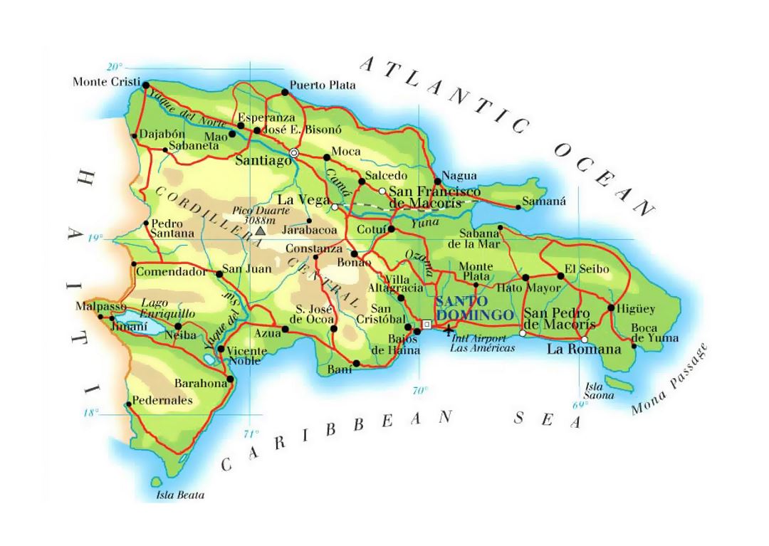 Карта высот Доминиканской Республики с дорогами, железными дорогами, городами и аэропортами