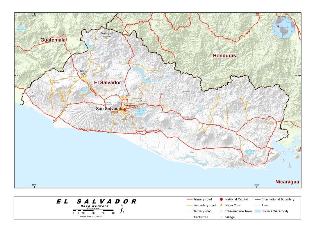 Большая детальная карта автомобильных дорог Сальвадора с рельефом и другими пометками
