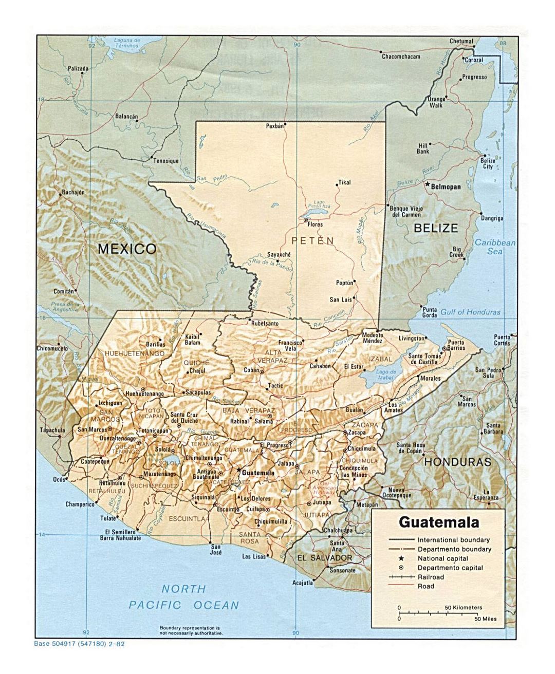 Детальная политическая и административная карта Гватемалы с рельефом, дорогами, железными дорогами и крупными городами - 1982