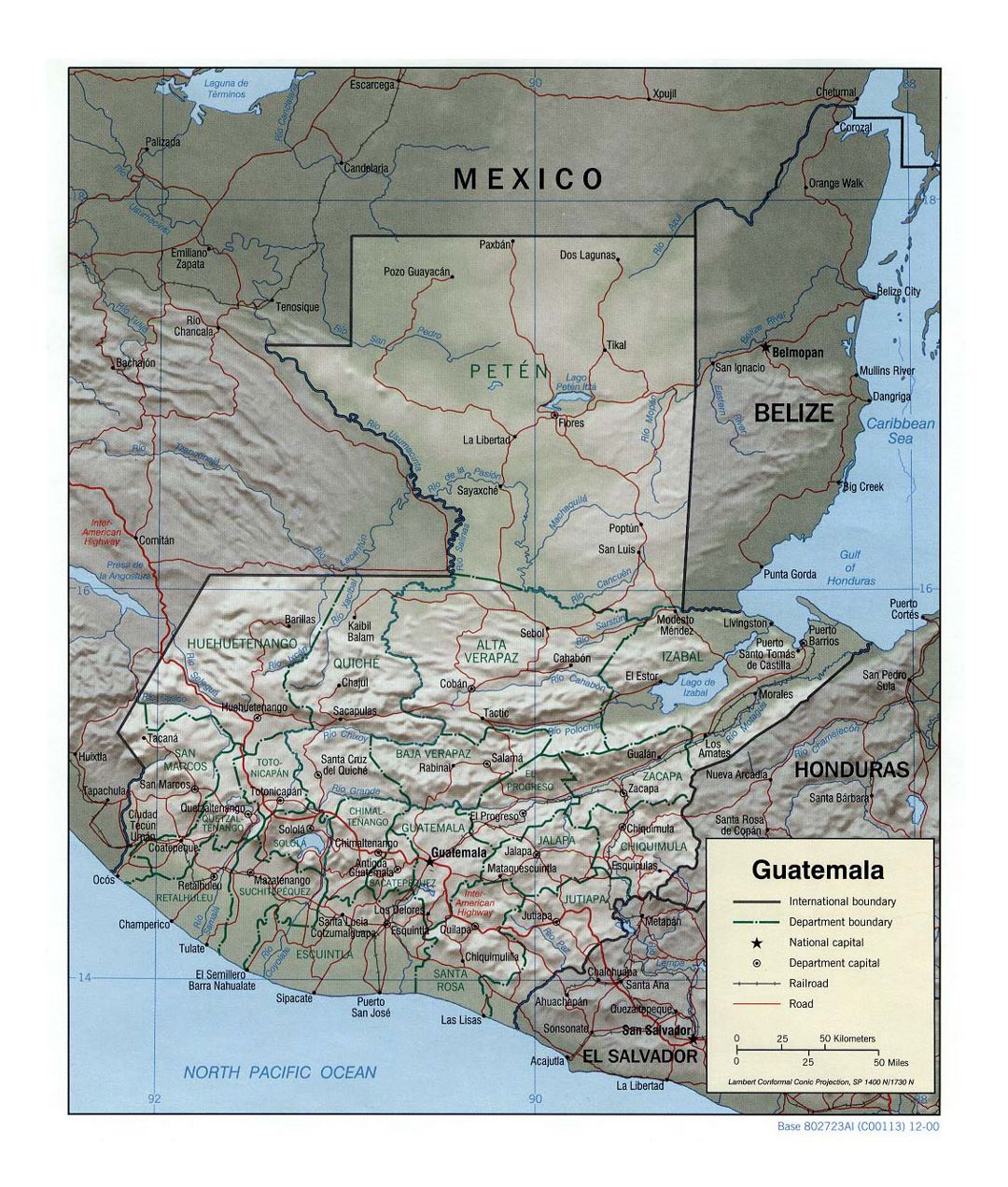 Подробная политическая и административная карта Гватемалы с рельефом, дорогами, железными дорогами и крупными городами - 2000