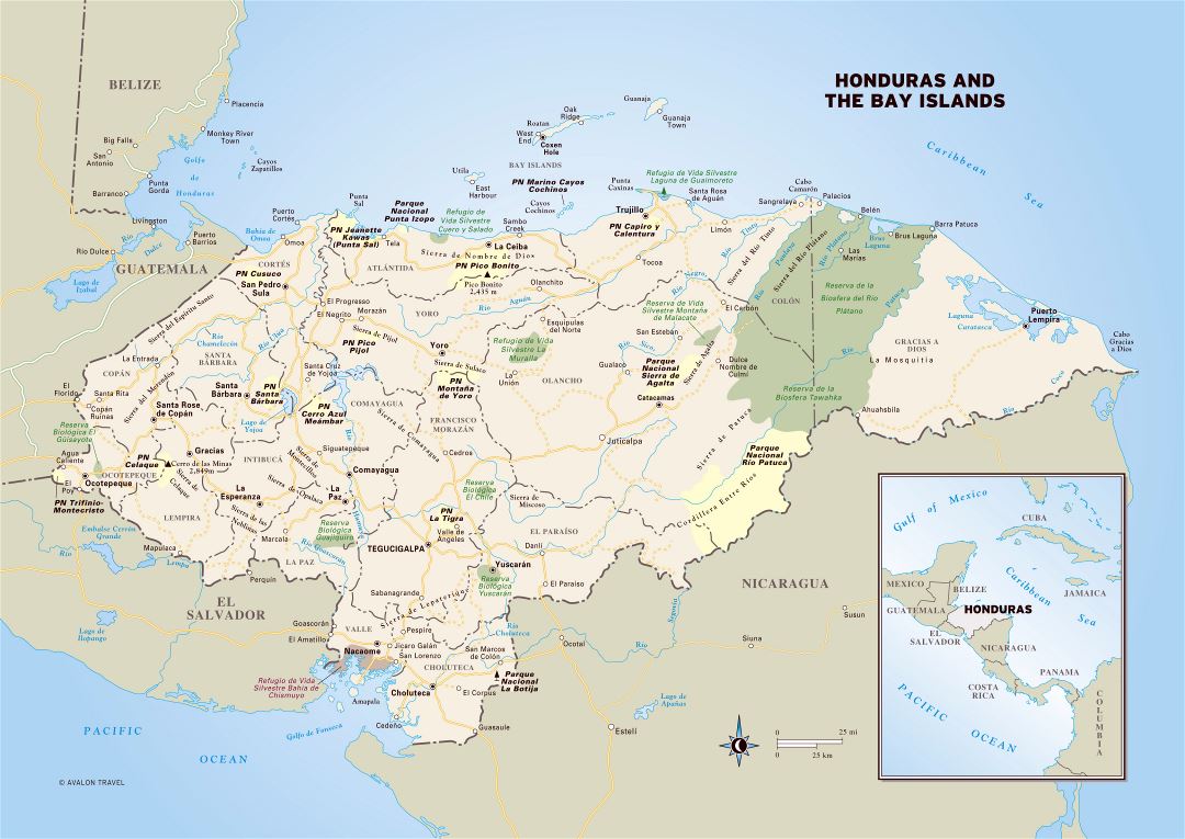 Большая подробная политическая и административная карта Гондураса с дорогами, городами, национальными парками и другими пометками
