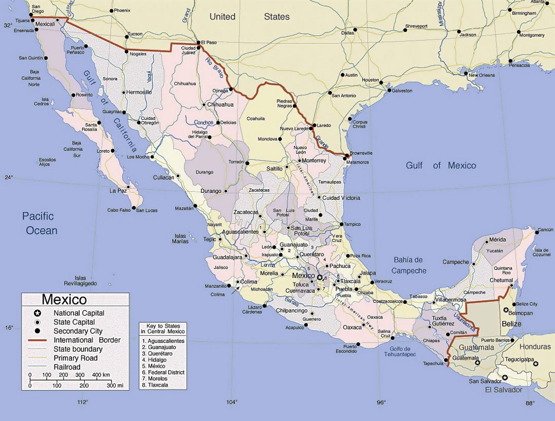 Детальная политическая и административная карта Мексики с дорогами, железными дорогами, крупными городами и другими пометками
