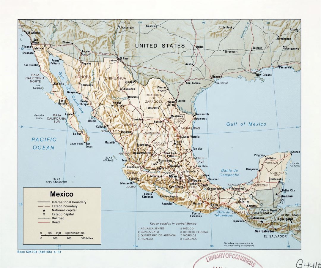 Большая подробная политическая и административная карта Мексики с рельефом, дорогами, железными дорогами и крупными городами - 1981
