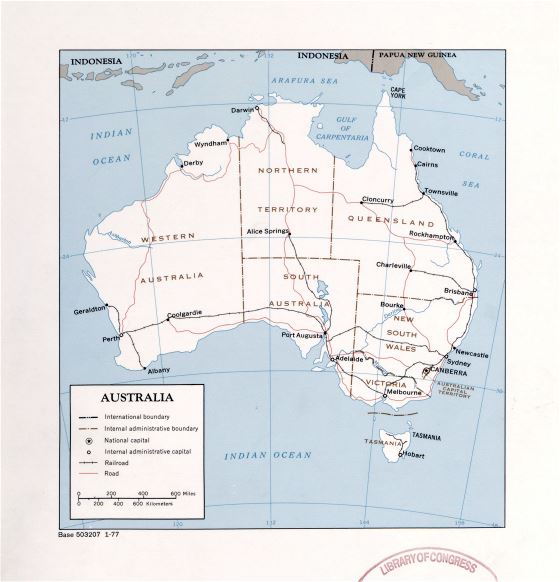 Большая детальная политическая и административная карта Австралии с дорогами, железными дорогами и крупными городами - 1977