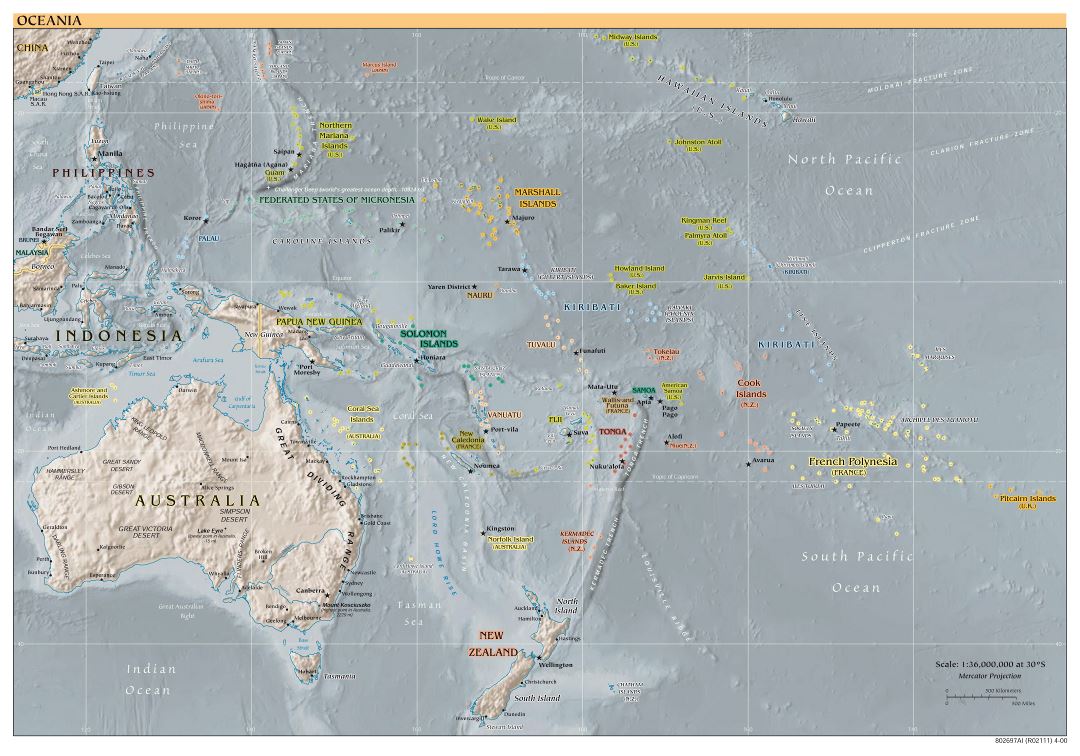 Большая подробная политическая карта Австралии и Океании с рельефом - 2000