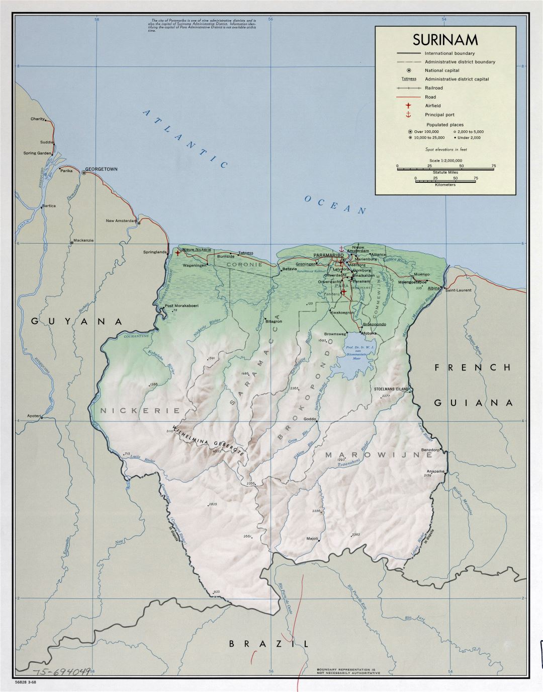 Большая детальная политическая и административная карта Суринама с рельефом, пометками дорог, железных дорог, городов, морских портов и аэропортов - 1968
